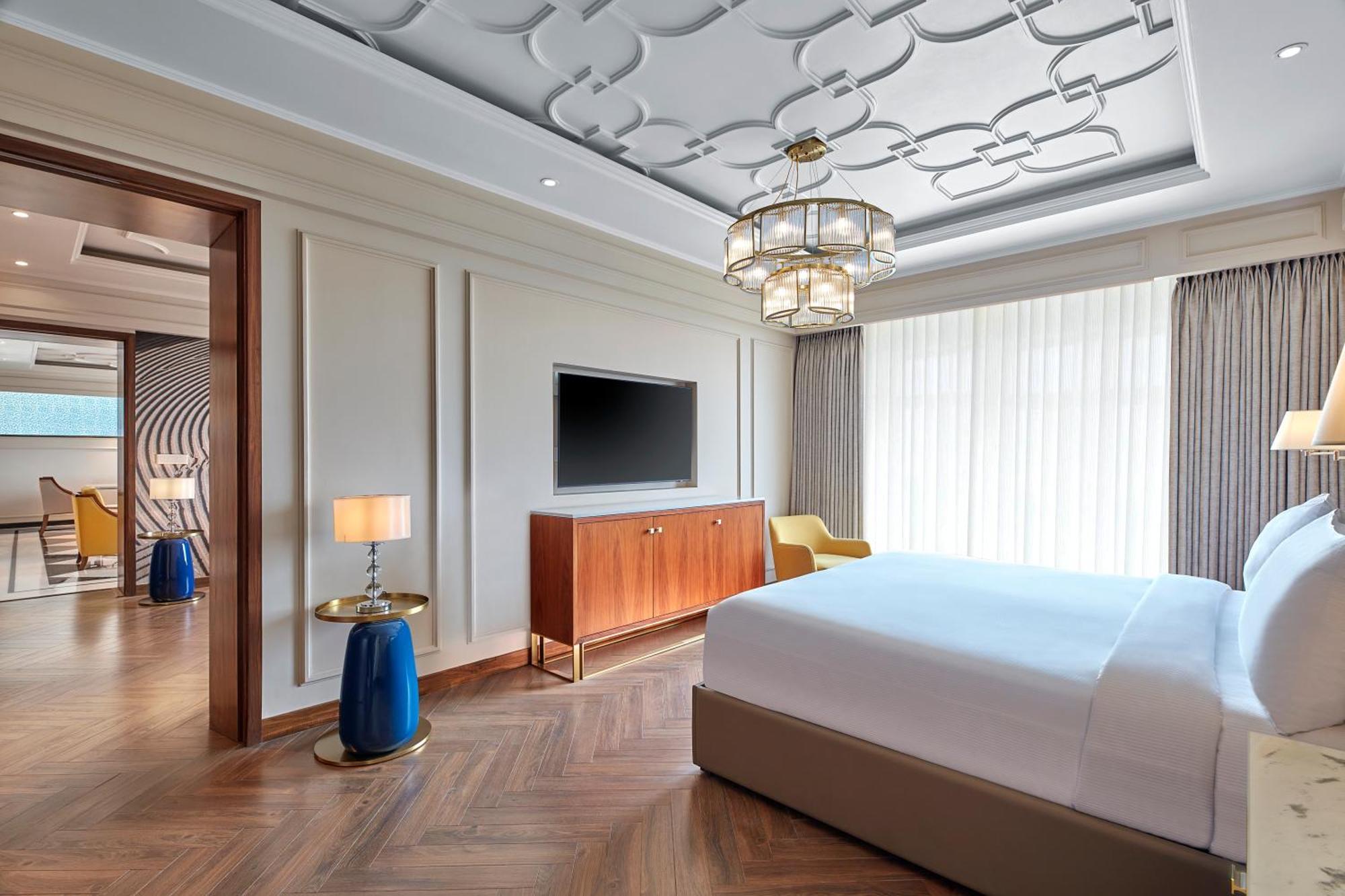 Doubletree By Hilton Varanasi Exterior foto